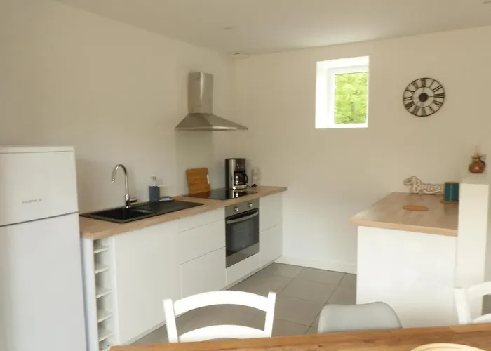 Le Stepharion بيت للعطل La Gaubretiere